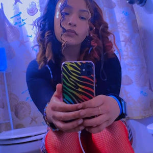 Meet your Posher, Estella